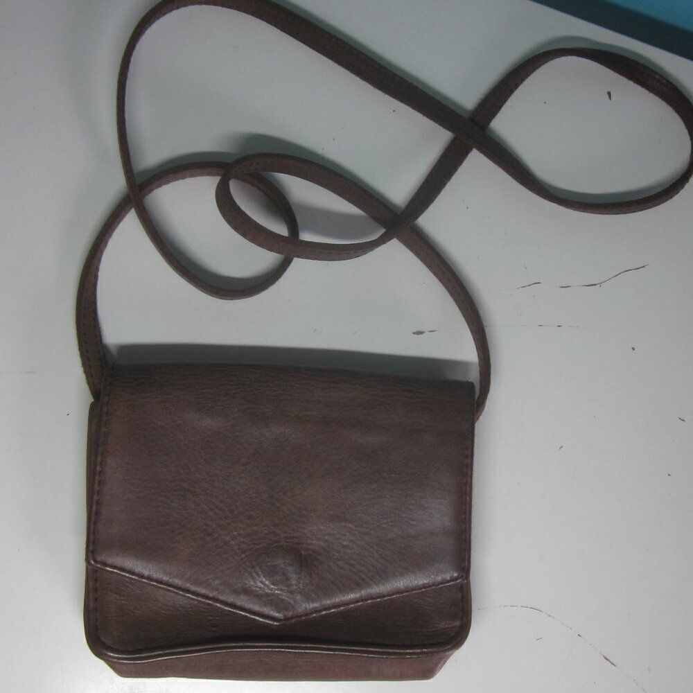 Fashionable Local & Global Brown all Leather Crossbody Bag Unisex 6.5 W X 5" H